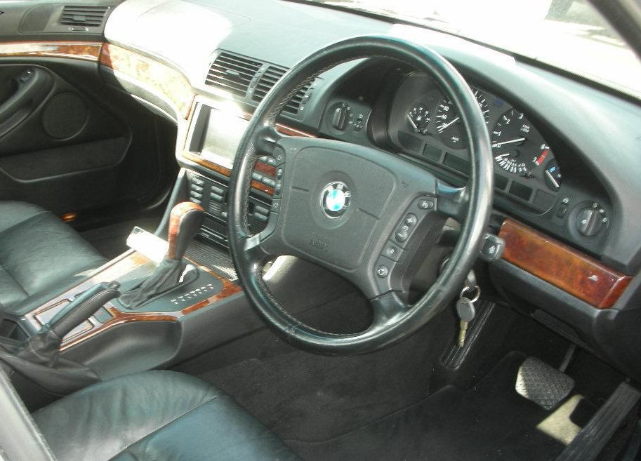  BMW 528 (E39) 1996-2004 :  6